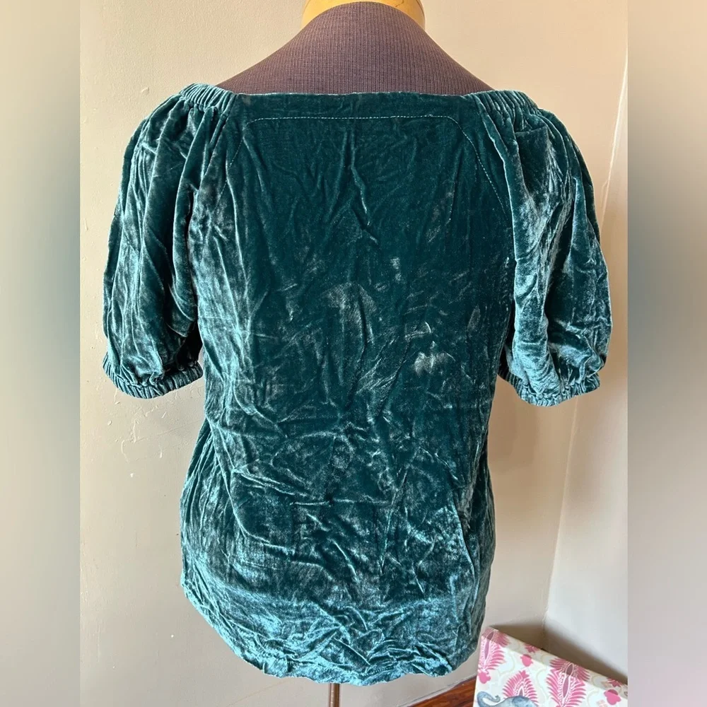 Loft Women's Puff Short Sleeves Sweetheart Neckline Crushed Velvet Blouse M